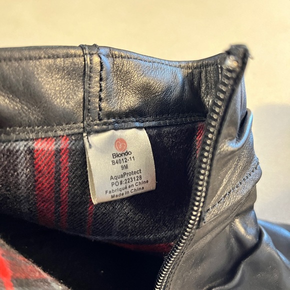 Blondo Black Leather Ankle Boots - Picture 7 of 7